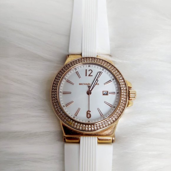 Michael Kors Mini Dylan Silver Dial watch - Picture 1 of 3